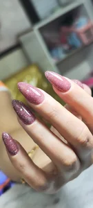 خدمات ناخن و مژه نیلگون 3