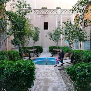 آکادمی نخبه پروری و پرورش کودک دوزبانه خانم بیابانی