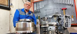 تعمیرگاه تخصصی گیربکس اتوماتیک معتمدیان