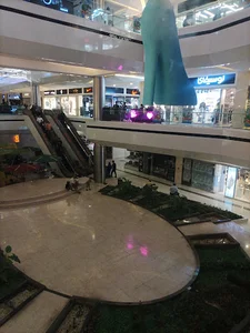 کورش مال