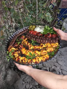 سفره خانه آراد