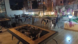 کافه بیلیارد نوئل