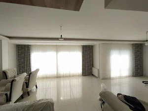 دکوراتور و پرده سرای عابدی