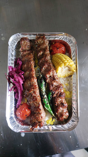 تهیه غذا زیتون