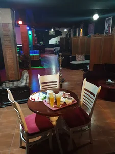 کافه لاکچری