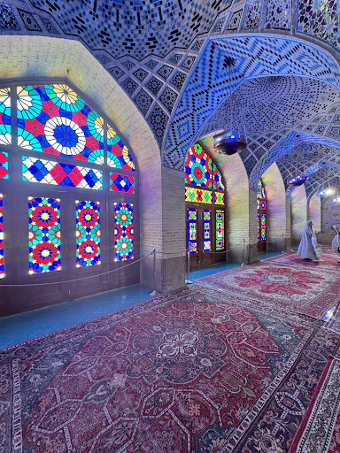 مسجد نصیرالملک روبروی مسجد شیخ علی خان