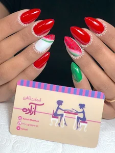 خدمات ناخن آزاده