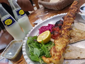 کبابی بهمن