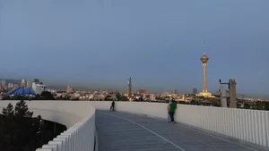پل پیاده و دوچرخه پردیسان به فدک
