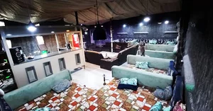 کافه سنتی آبشار