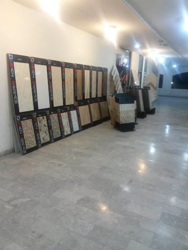 فروشگاه کاشی و سرامیک آریا