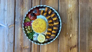 کافه رستوران ماه گیل