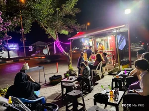 کافه بین راهی 2