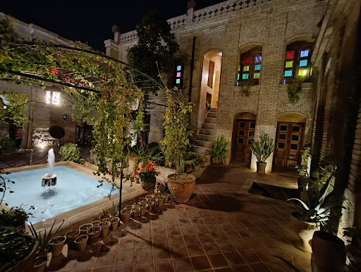 هتل سنتی شیراز