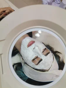 مرکز تخصصی و زیبایی پوست ندا نقاش زاده 2