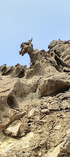 دره مجسمه ها جزیره هرمز