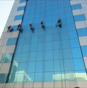 کاردرارتفاع اسمان راپل پیچ و رولپلاک سنگ شستشو نما