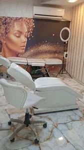 سالن زیبایی هانیس