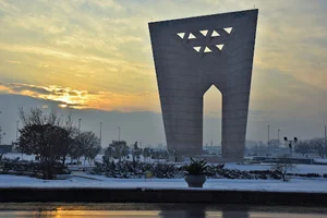 میدان مینودر