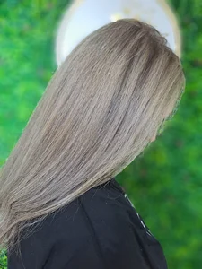 سالن زیبایی نازی