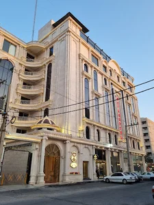 هتل پنچ ستاره هیام