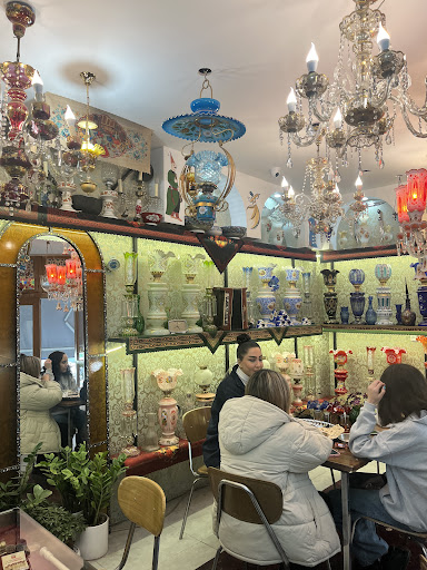 کافه گلپونه شعبه ۳