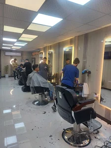 آرایشگاه دست قیچی