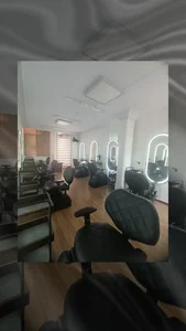 آموزشگاه آرایشگری نامیک 4