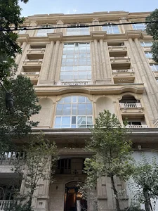 مجتمع نیاوران پارک