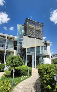 سالن زیبایی ساقی پیروی - saghi peyravi beauty salon
