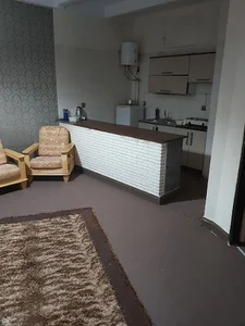 سوئیت آپارتمان یک خواب شیک و تمیز (قشم، نزدیک دریا)