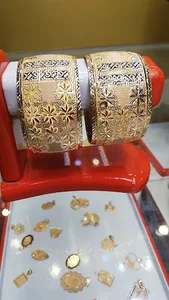 طلاوجواهر جوان