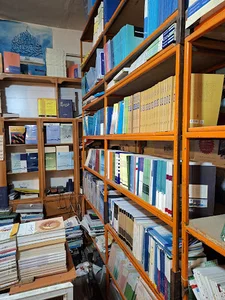 کتاب فروشی دانشگاه