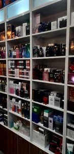 رنگ مو عطر لوازم آرایشی استارپرتی