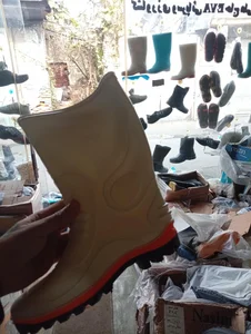 چکمه فروشی محمدخواه 2
