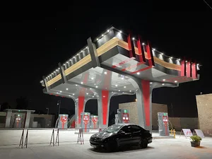 جایگاه سوخت بنزین صادقی