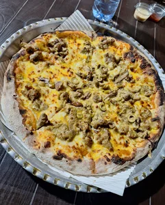 Naseri Italian pizza خانه پیتزا ناصری