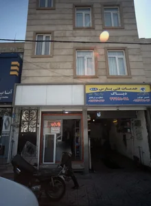 فروشگاه پیچ و چسب و یراق پنجره 2