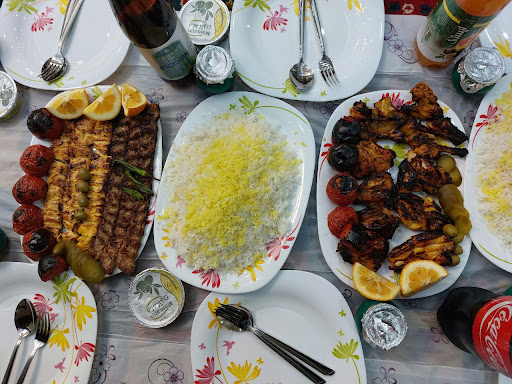 کافه رستوران شبهای رودهن