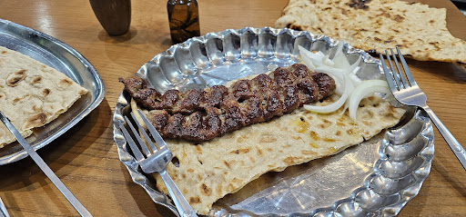 کباب عسکری و پسران