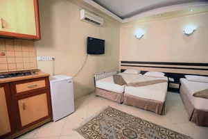 هتل خوشبین