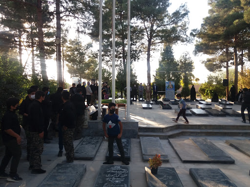 گلزارشهدای جروکان