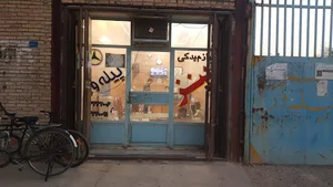 لوازم یدکی بنز پیله ور کامیون های بنز (ماشین های سنگین)