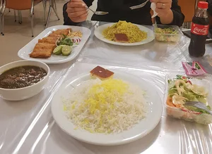 رستوران ارغوان