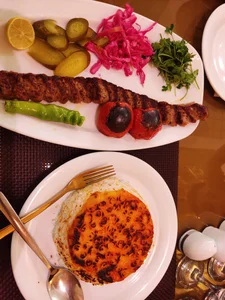 رستوران چنگال طلایی