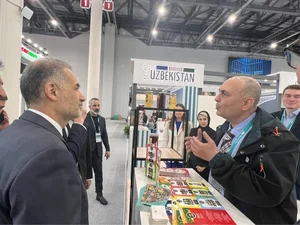 مترجم زبان روسی و مشاور بازرگانی در ونک 2