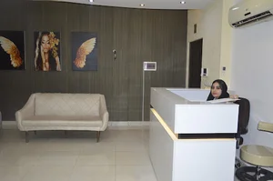 کلینیک پوست و مو و لیزر آوا
