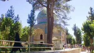 Hesar-e-Isa Travel Guide 2026: Top Attractions, Things to do & Itinerary |  Trip.com | May, 2026