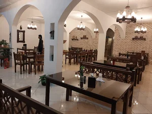 رستوران سنتی آریا