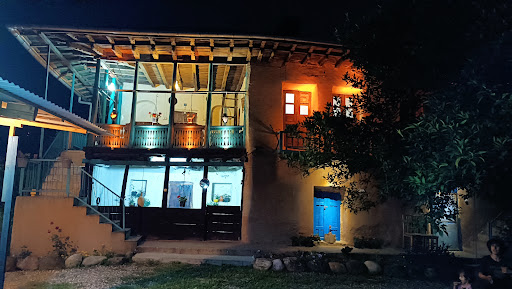 اقامتگاه بومگردی کندوج